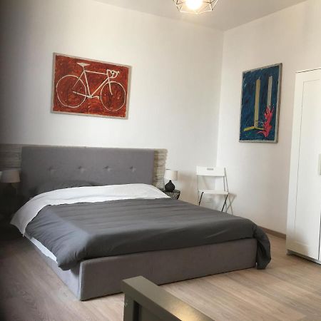 La Casa Nell'Antico Cortile Apartment คาตาเนีย ภายนอก รูปภาพ