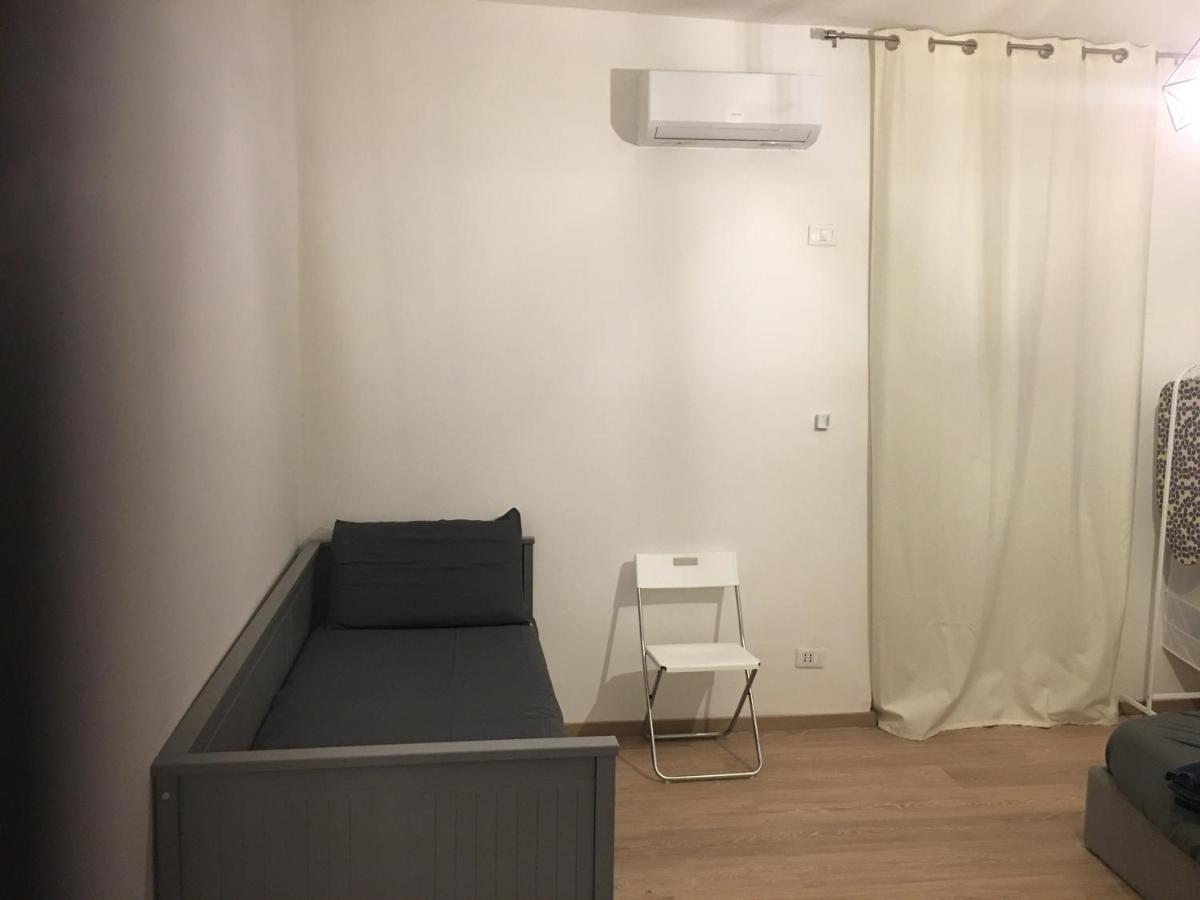 La Casa Nell'Antico Cortile Apartment คาตาเนีย ภายนอก รูปภาพ