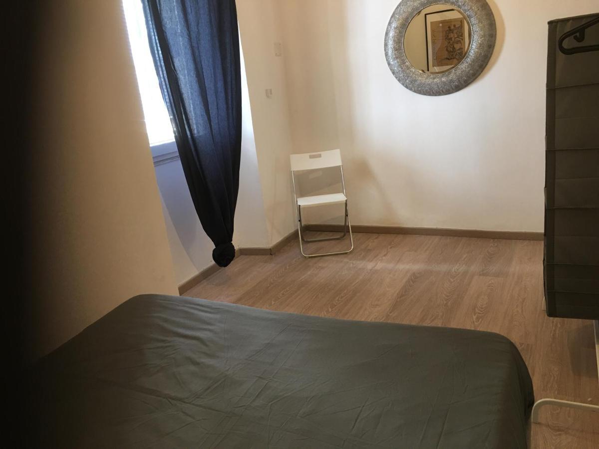 La Casa Nell'Antico Cortile Apartment คาตาเนีย ภายนอก รูปภาพ
