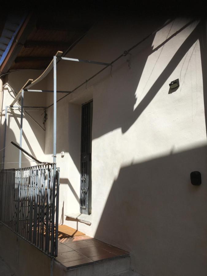 La Casa Nell'Antico Cortile Apartment คาตาเนีย ภายนอก รูปภาพ