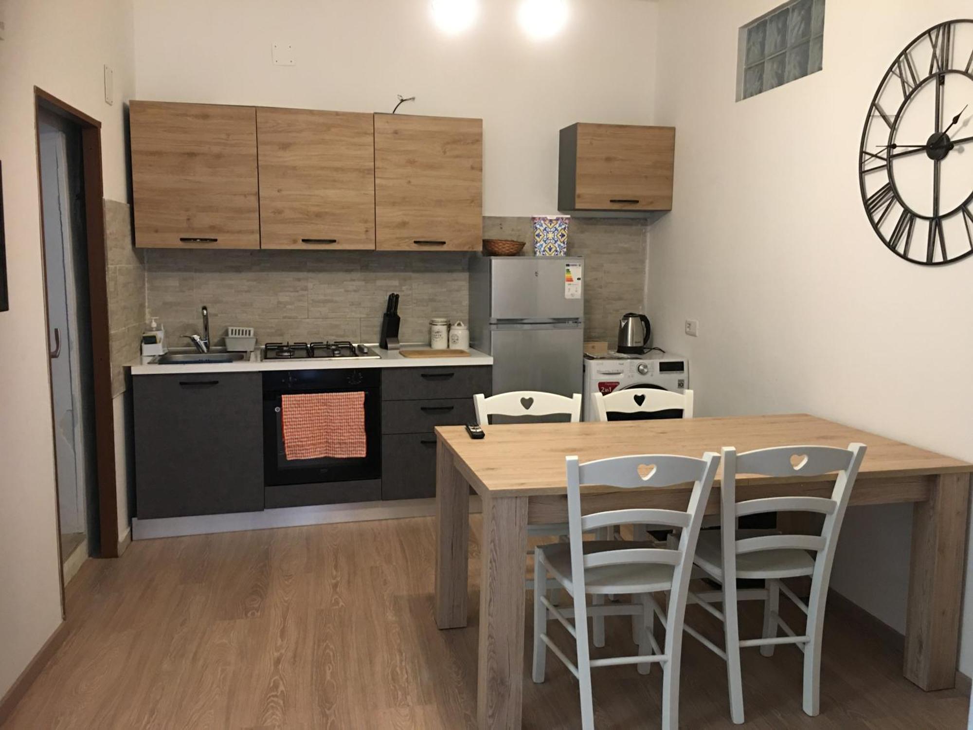 La Casa Nell'Antico Cortile Apartment คาตาเนีย ภายนอก รูปภาพ